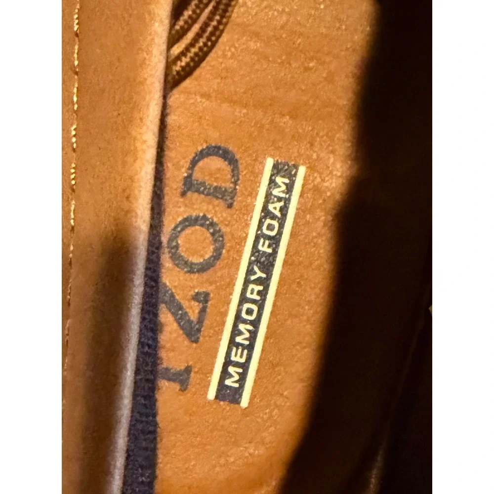 NWT IZOD Palmer Mens 11 Brown Memory Foam Chukka Boot Sneakers Preppy Classic‎